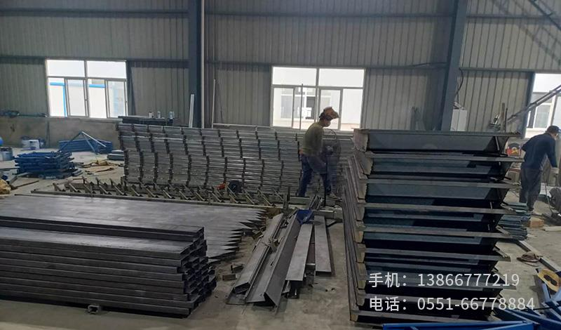 鋼架生產(chǎn)車間.2